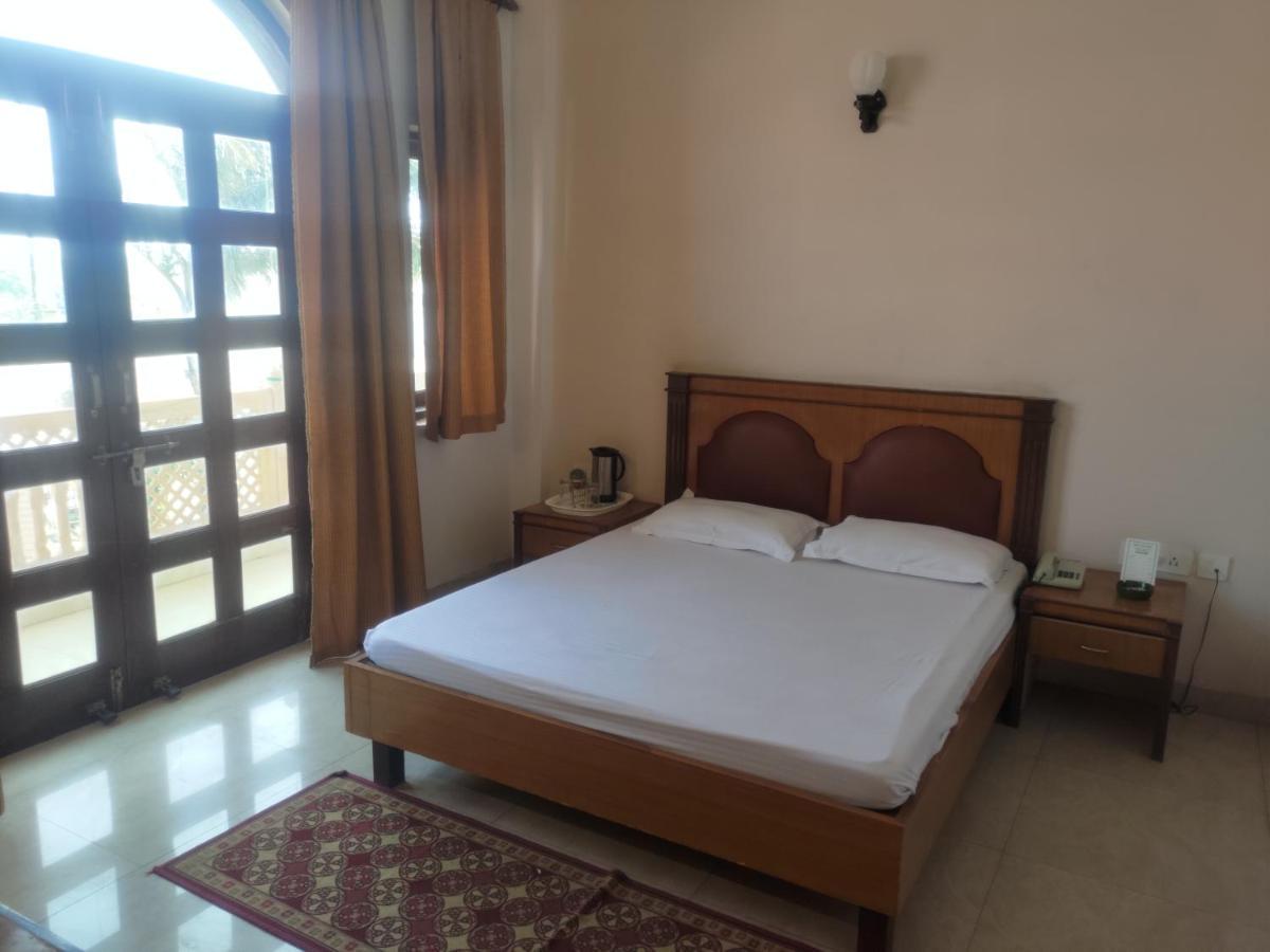 Hotel Fort View Tikamgarh Exterior foto